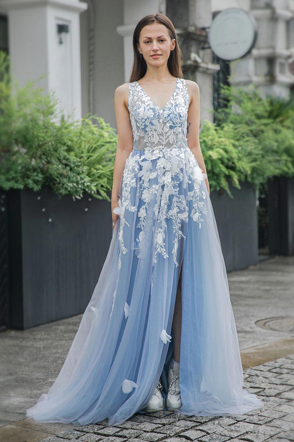 Blue Appliques V-neck Tulle Prom Dress with Slit